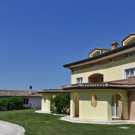 Cozy Farmhouse In With Swimming Pool Montefano