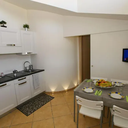 Casa vacanze Cozy Farmhouse In With Swimming Pool Montefano