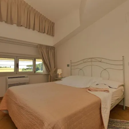 Casa vacanze Cozy Farmhouse In With Swimming Pool Montefano